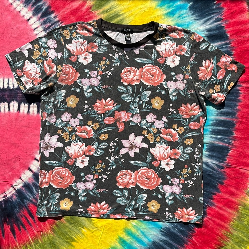 Forever 21 Men’s Black Floral T-Shirt